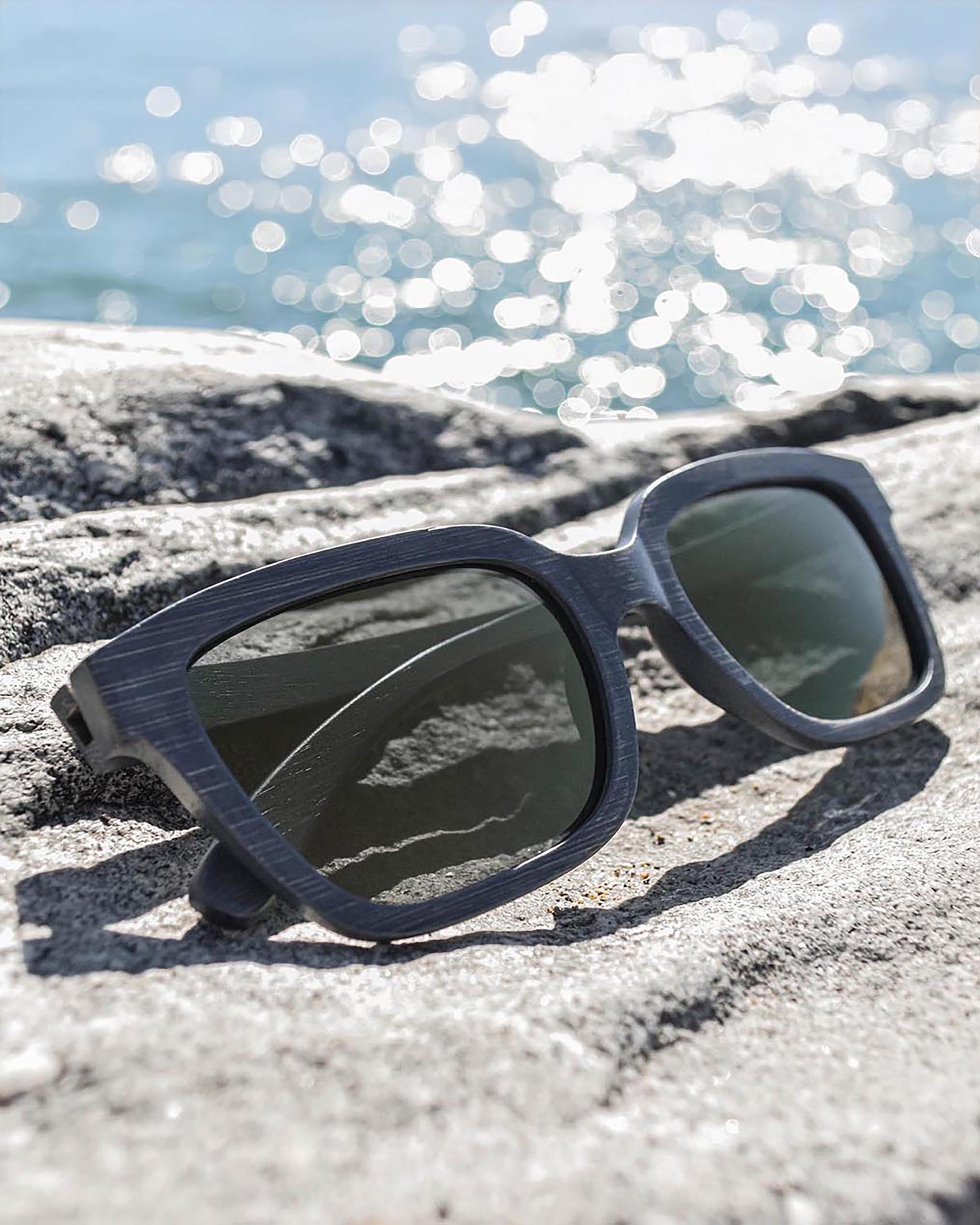 Bambus-Sonnenbrille – Snazzy Shades (Jay Bird Edition)