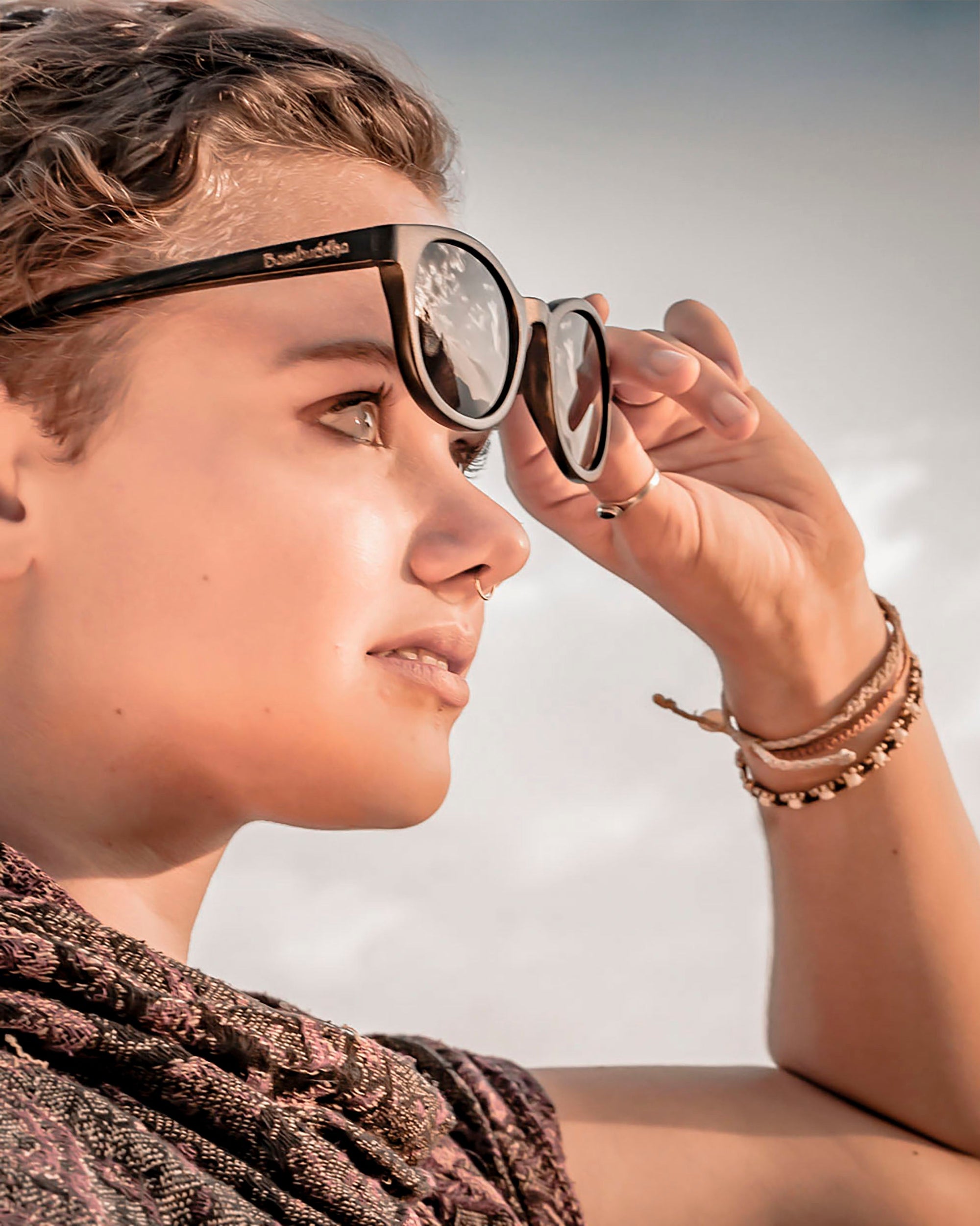 Bambus-Sonnenbrille – Black Panther Edition