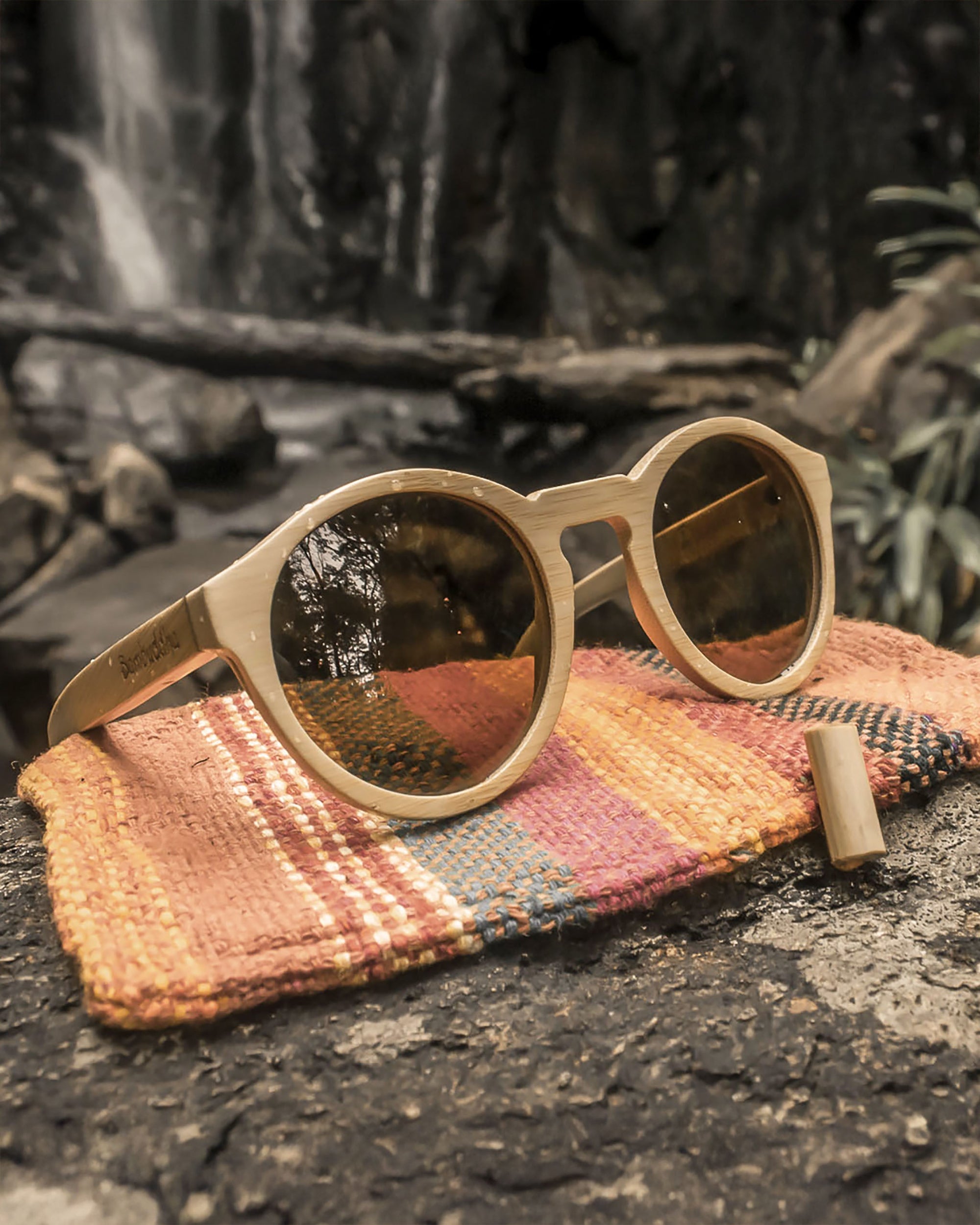Bambus-Sonnenbrille – Respectable Spectacle Edition