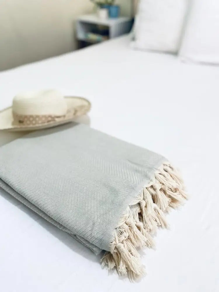 Handgewebte Decke ’Ayvalik’ - Hellgrau - Decken