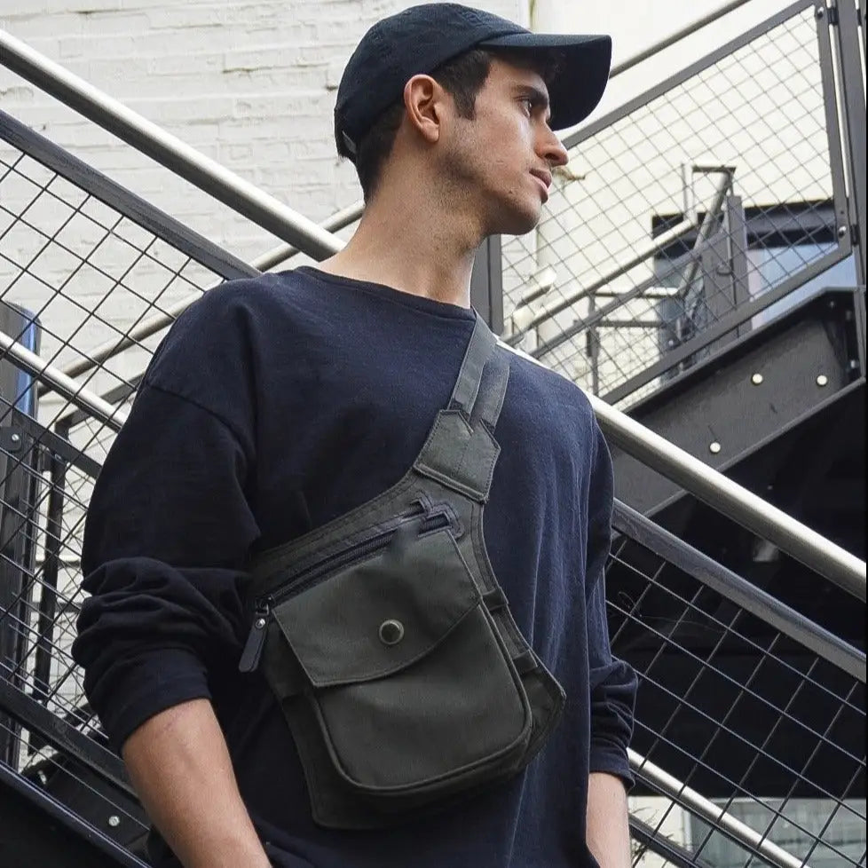 Umweltfreundliche & vegane Gürteltasche – Upcycling-Tasche aus Canvas - Schwarz - Bum Bags